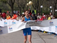 Melina Alonso cruza a li&ntilde;a de meta en primeira posici&oacute;n