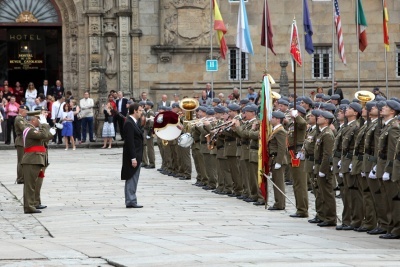 Feijoo foi o delegado rexio e realizou a ofrenda no D&iacute;a de Galiza na catedral