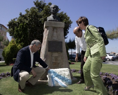 O PSdeG celebrou a s&uacute;a tradicional ofrenda en Rianxo