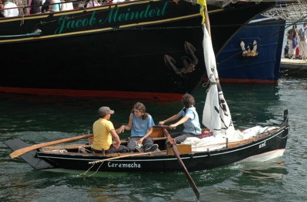 Os tripulantes m&aacute;is novos da frota galega